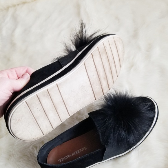 Sondra Roberts Slip-on Sneakers Black Pom Pom Flat - Picture 3 of 7